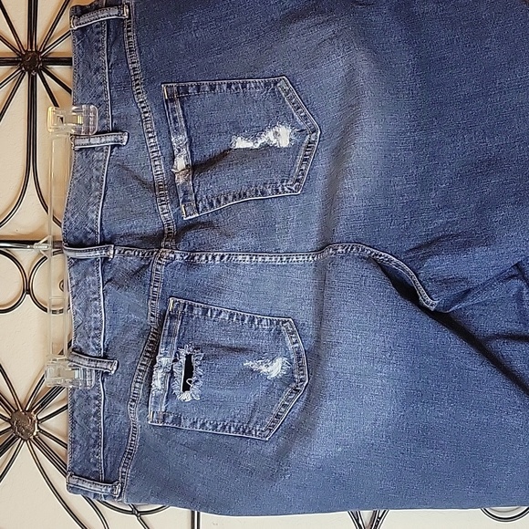Torrid Girlfriend Distressed Jeans Size 24 - Picture 9 of 12